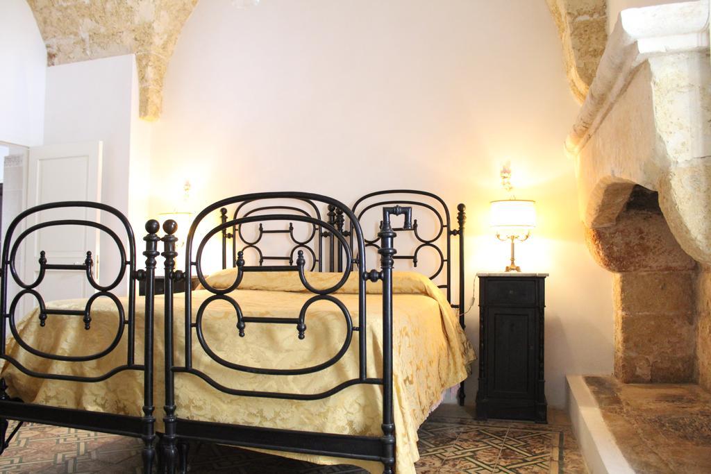 Palazzo Bitonti Bed & Breakfast กาเยียโน เดล คาโป ภายนอก รูปภาพ