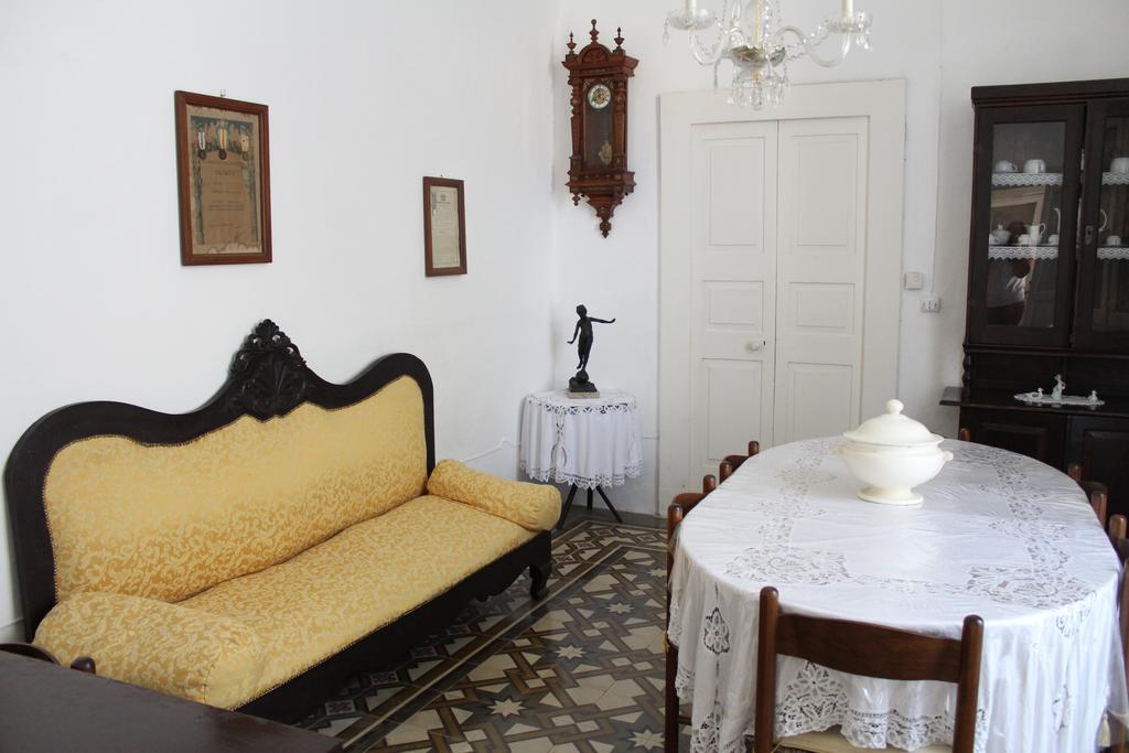 Palazzo Bitonti Bed & Breakfast กาเยียโน เดล คาโป ภายนอก รูปภาพ